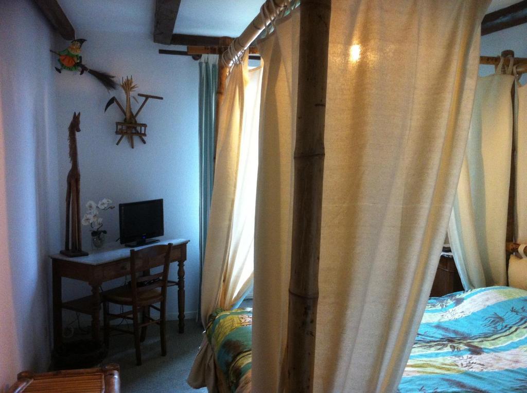 Ferme Du Montheu Bed & Breakfast Dommartin-sous-Amance Room photo